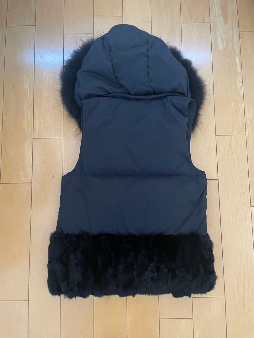 【グレースコンチネンタル】　ファーベスト・ダウンベスト