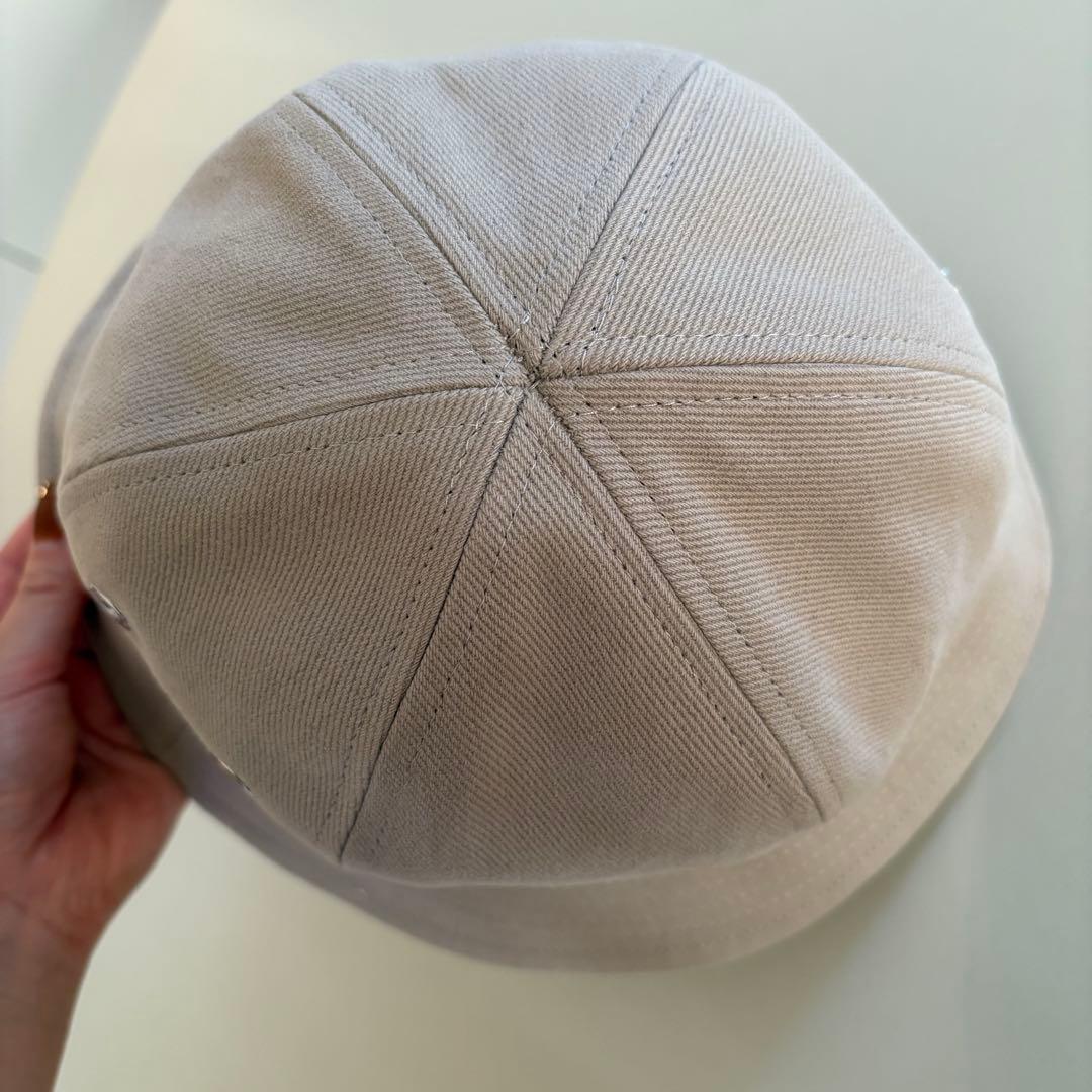 AMI PARIS ロゴプレート バケットハット ベージュ