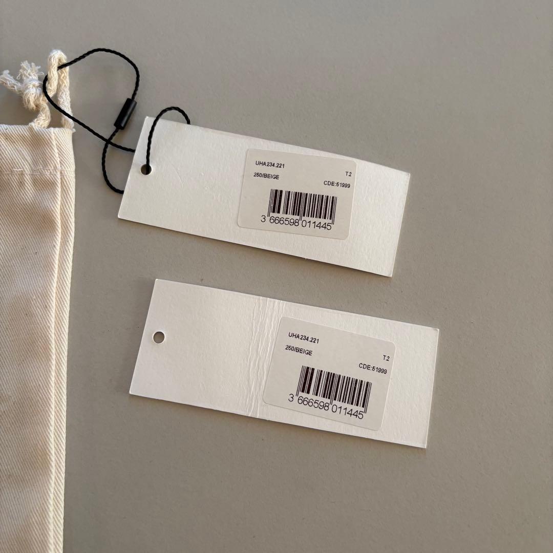 AMI PARIS ロゴプレート バケットハット ベージュ