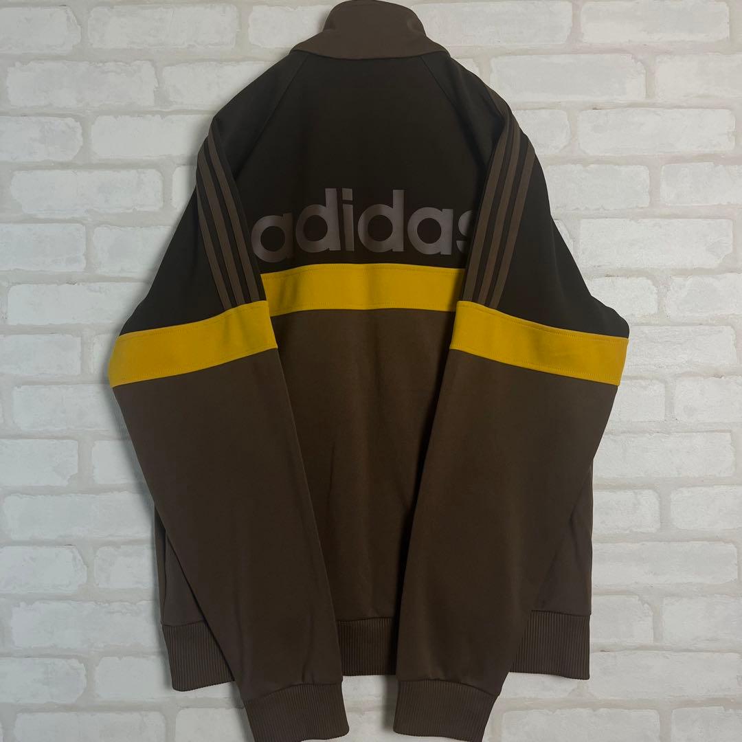 adidas トラックジャケット　ジャージ　XL