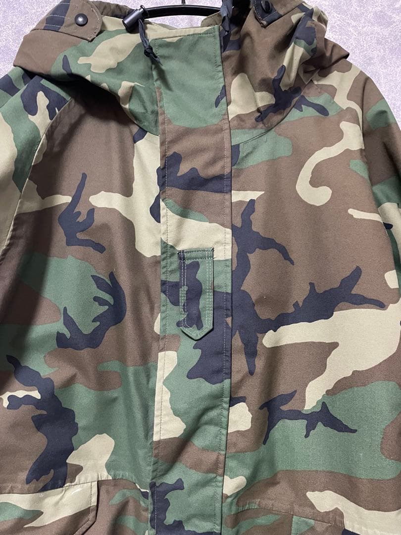 ジャケット・アウター ECWCS WOODLAND CAMO GORE-TEX PARKA L-R