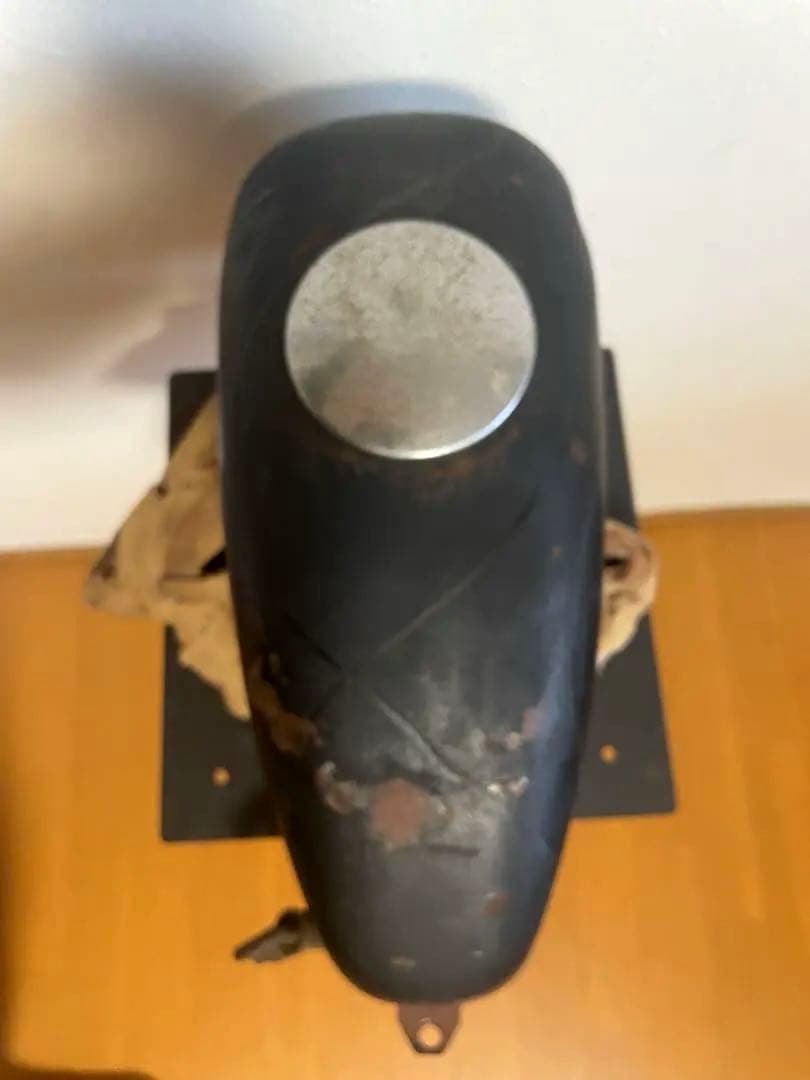 汎用.流線型　ナロータンク　ピーナッツタンク　リブ　付き