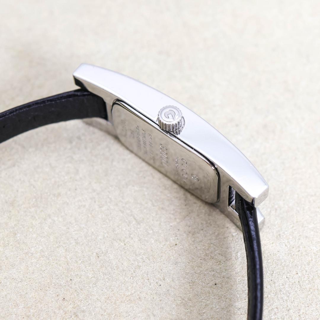 稼働 GUCCI 腕時計 3900L レザー レディース 華奢 外箱 3052