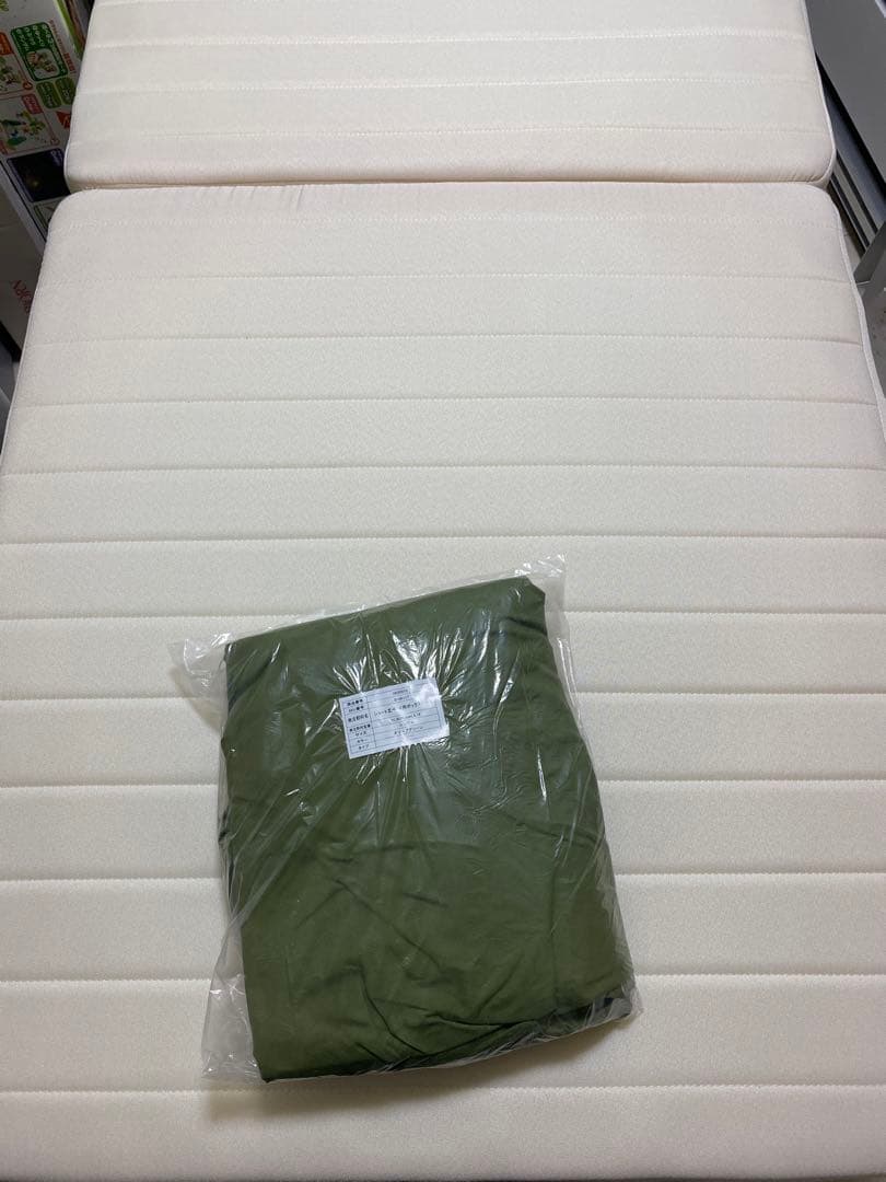 【ショート丈・シングル】分割式マットレスベッド（ボックスシーツ付き）