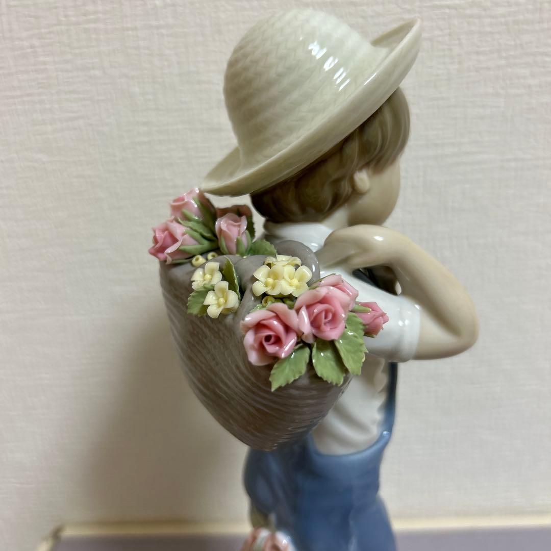 リヤドロ LLADRO 「かごいっぱいのバラ」　　　　　新品！正規の元箱付き！