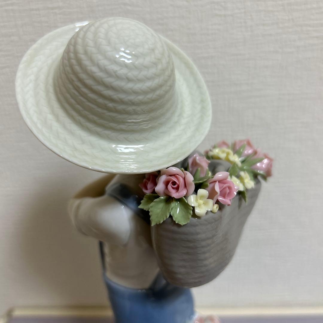 リヤドロ LLADRO 「かごいっぱいのバラ」　　　　　新品！正規の元箱付き！