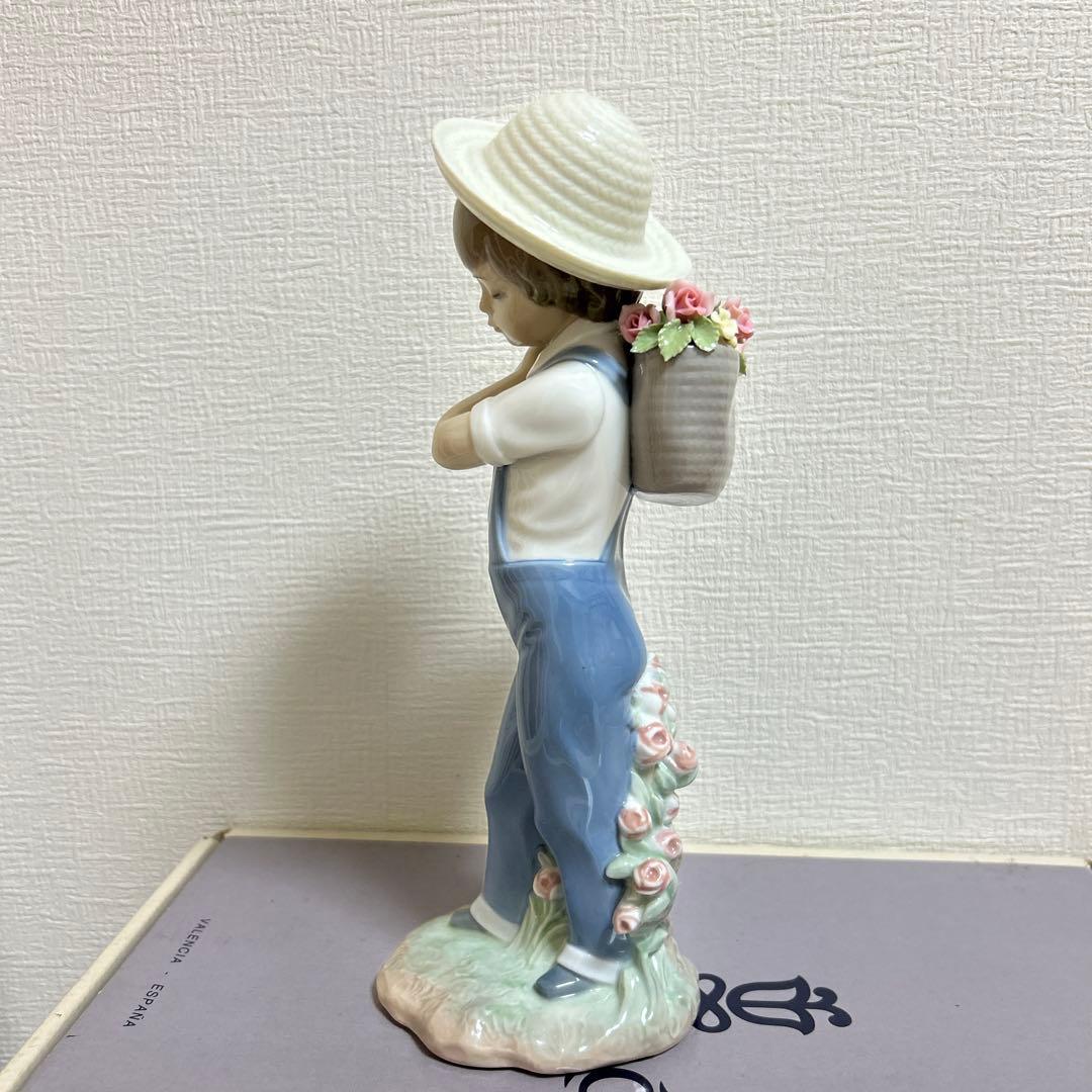リヤドロ LLADRO 「かごいっぱいのバラ」　　　　　新品！正規の元箱付き！