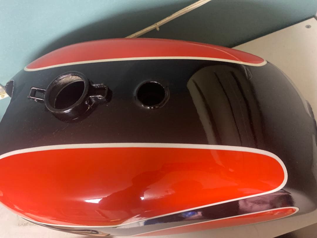 カワサキ　w1sa純正タンク