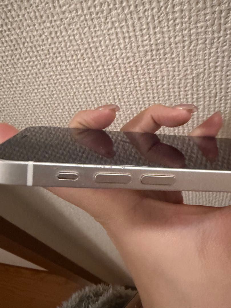 携帯電話本体 iphone12 64GB