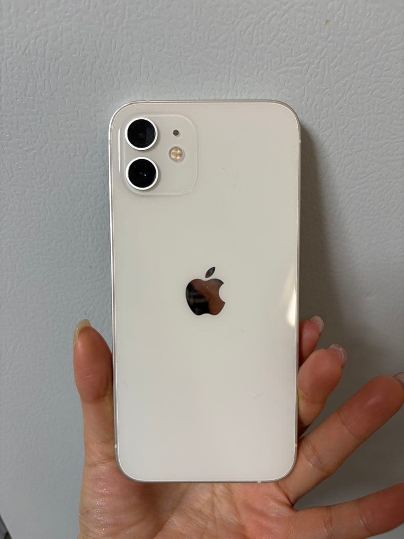 携帯電話本体 iphone12 64GB