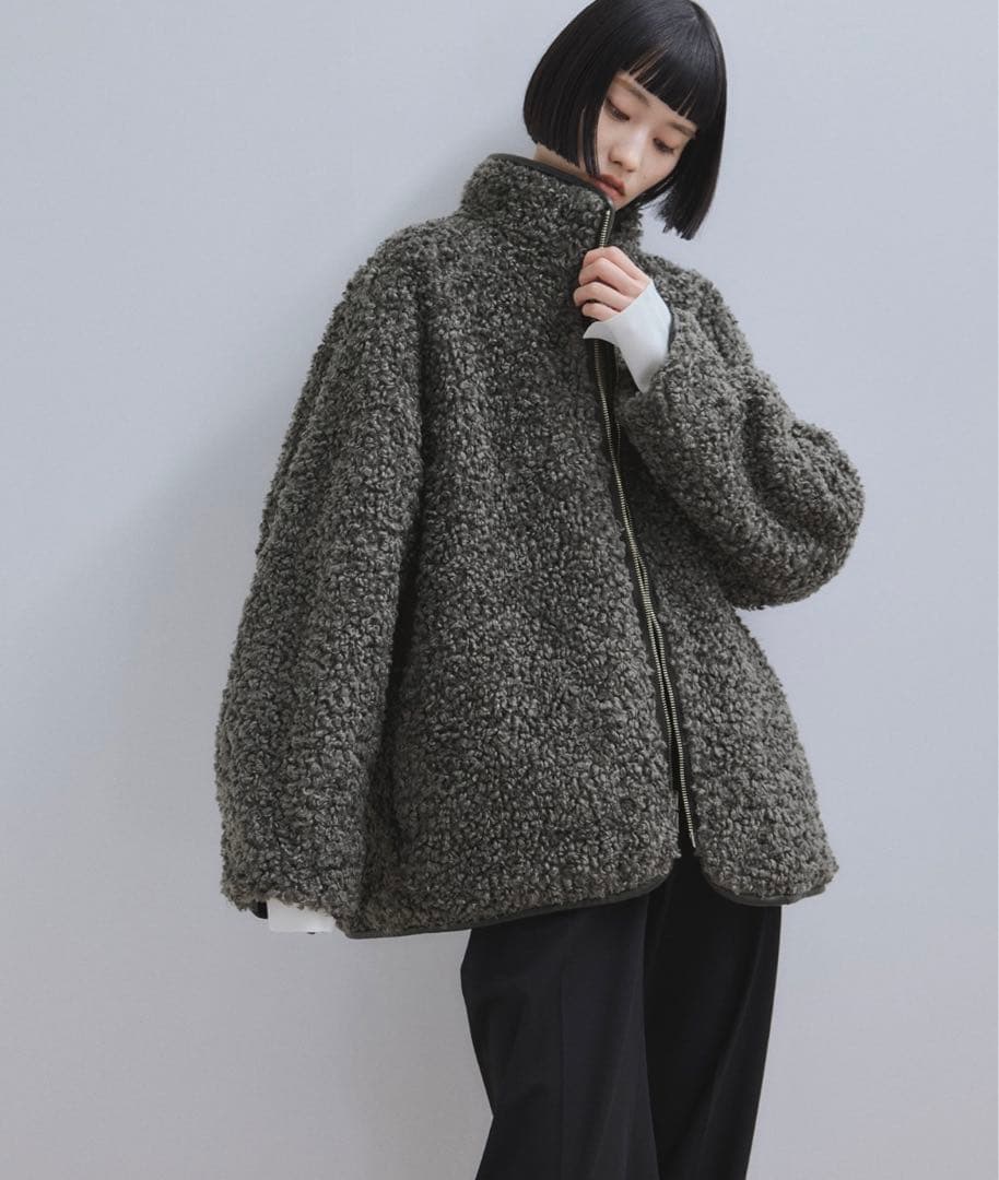 ADAM ET ROPÉ FEMME　リバーシブルボアブルゾン　ブラック