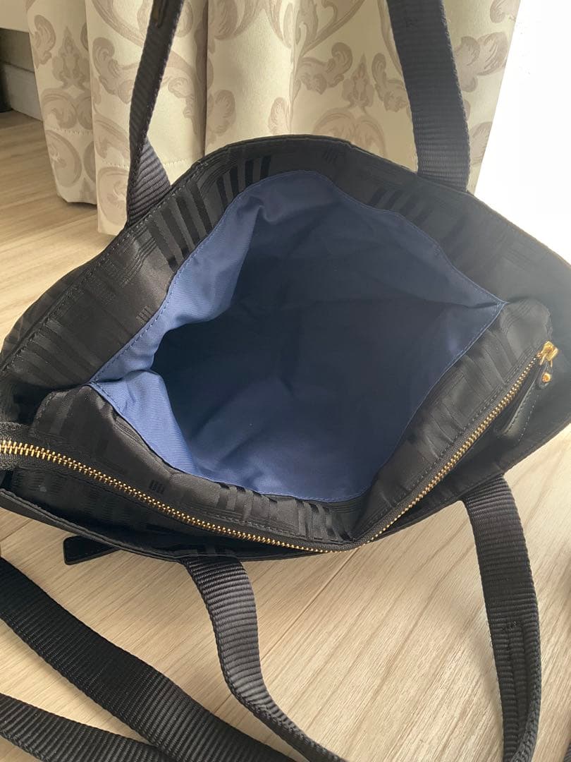 ランバンオンブルー