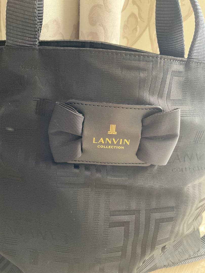 ランバンオンブルー