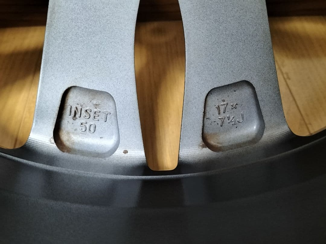 【送料無料】★カローラツーリング純正★美品★17インチ★1枚★