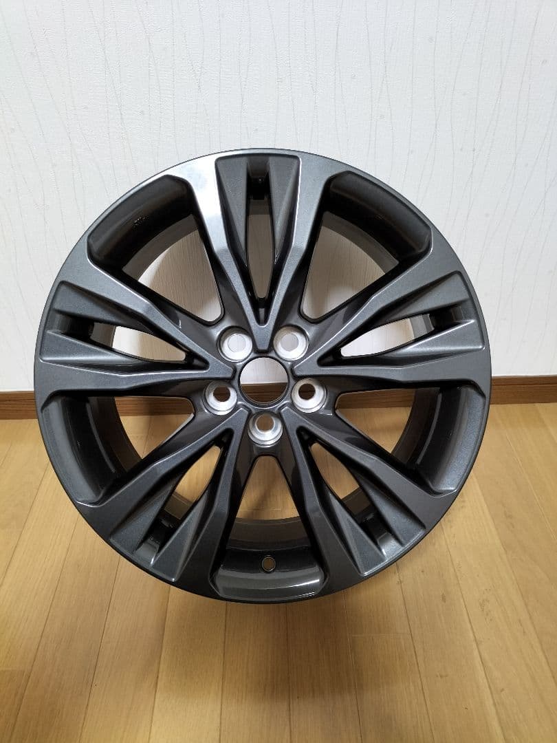 【送料無料】★カローラツーリング純正★美品★17インチ★1枚★