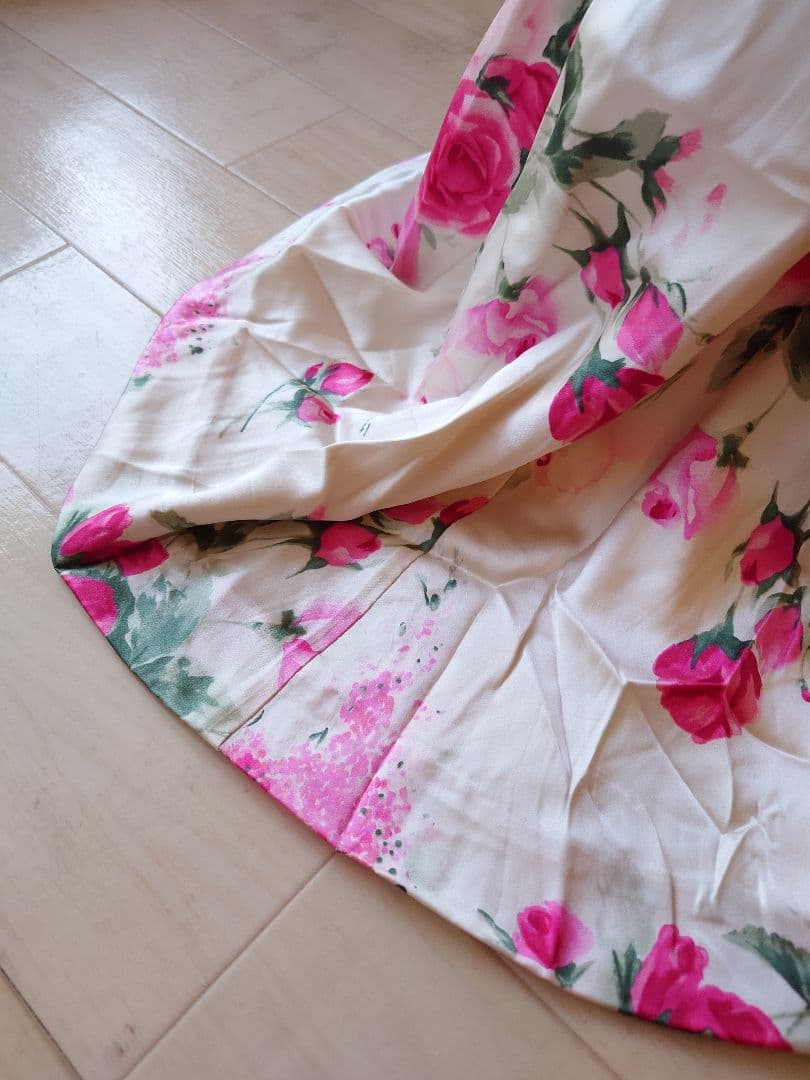 ドルチェ&ガッバーナ花柄ロングドレス