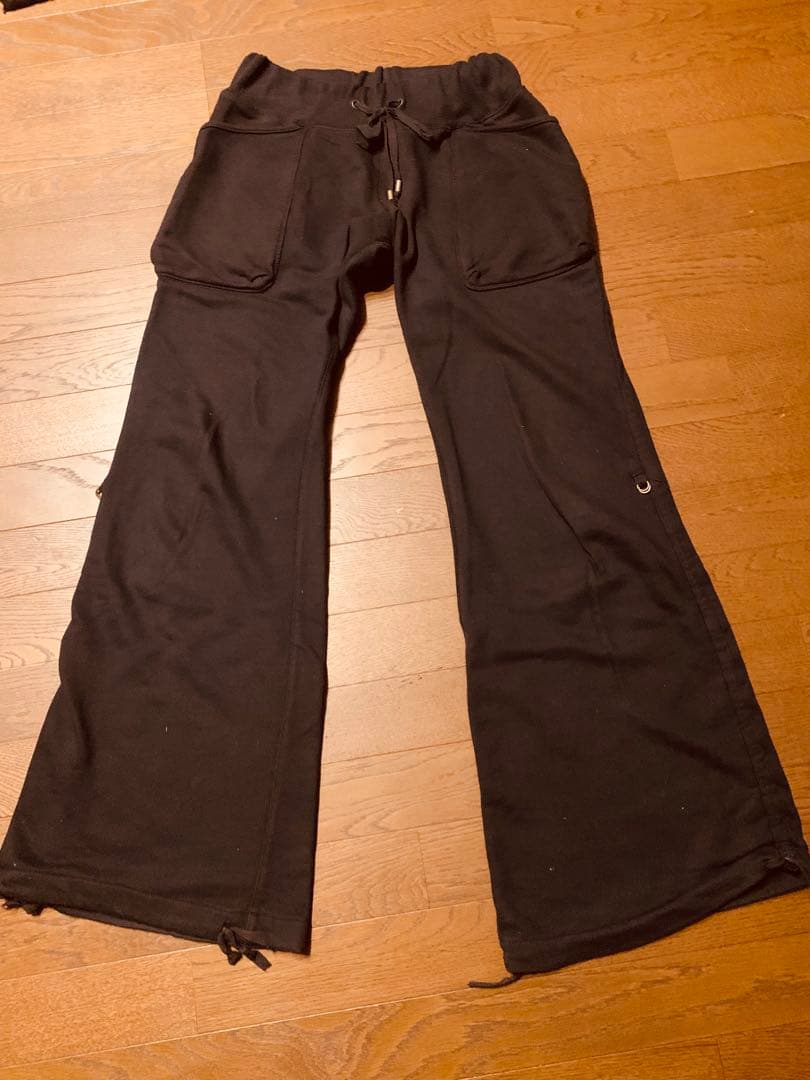 GOA ゴア　ファー付きワイドフレアスウェットパンツ　ブラック　FREEサイズ