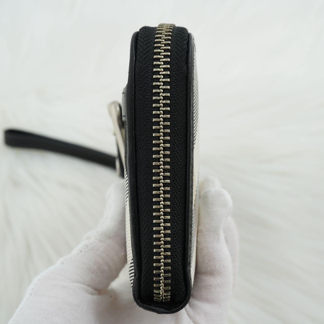 未使用品　BURBERRY BLUE LABEL 長財布　チェック柄　ブラック