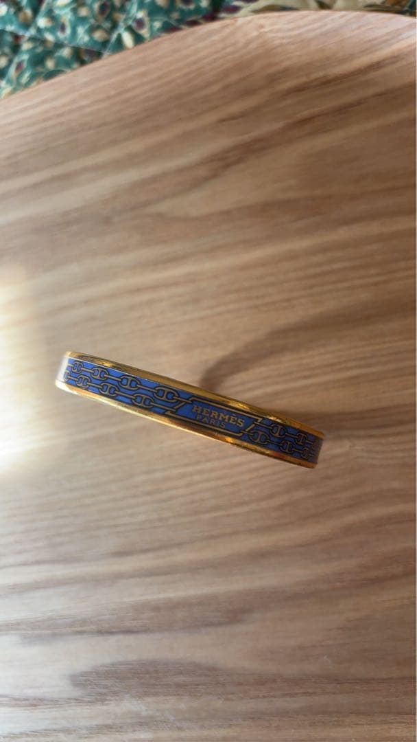 HERMES 青と金のバングル