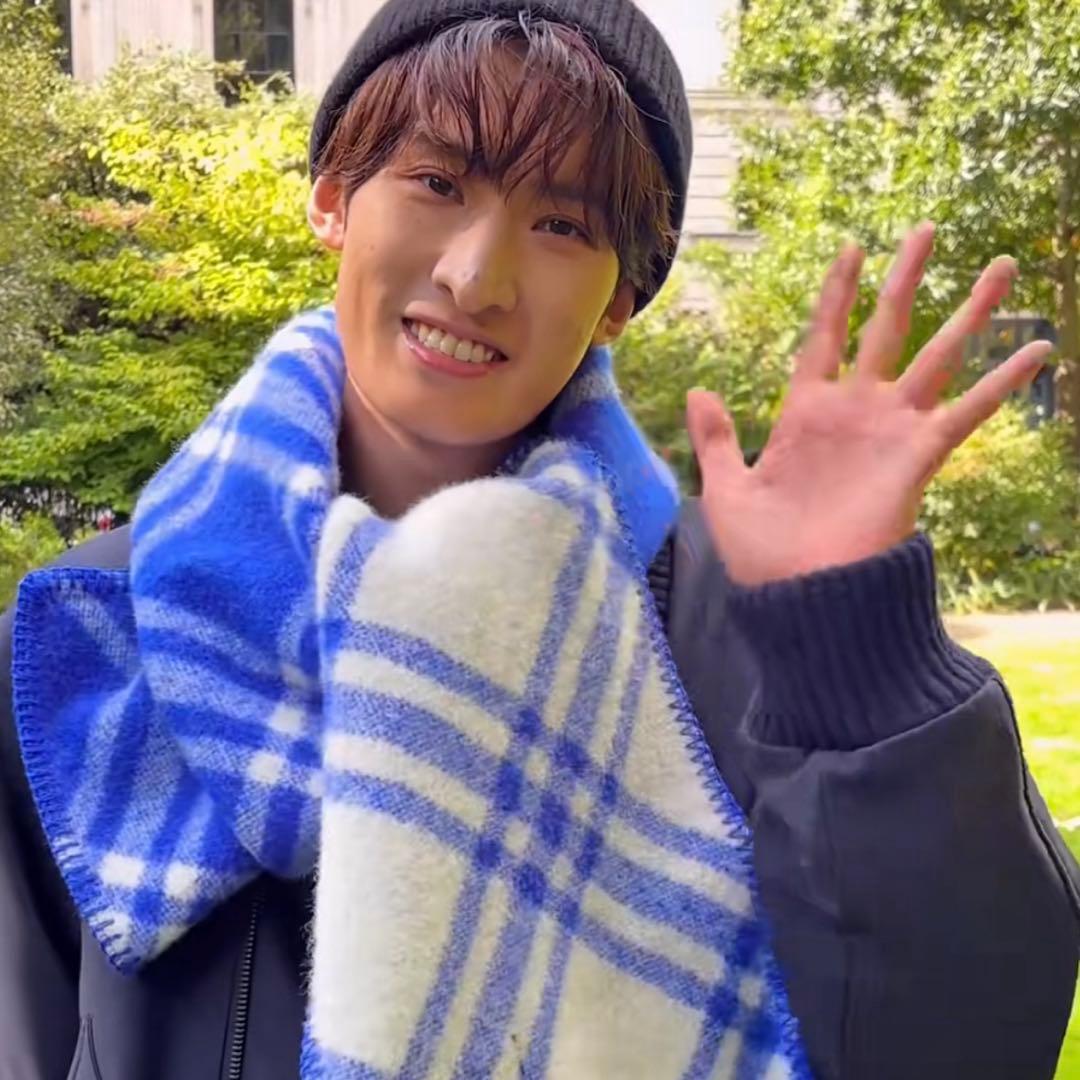 向井康二 バーバリー マフラー 青 ウール チェック柄 Man