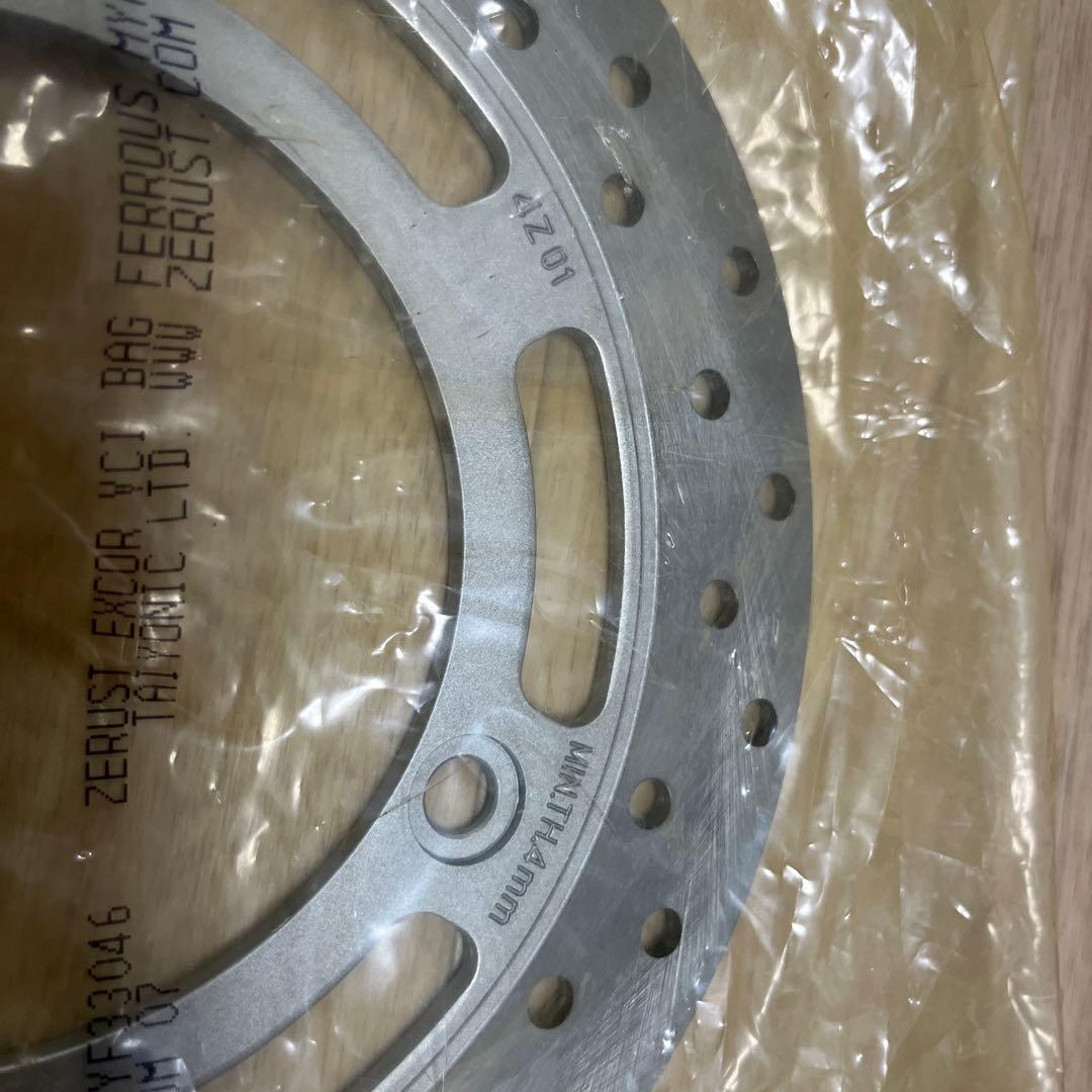 スズキ　バーグマン200フロントブレーキディスク 59211-12J00