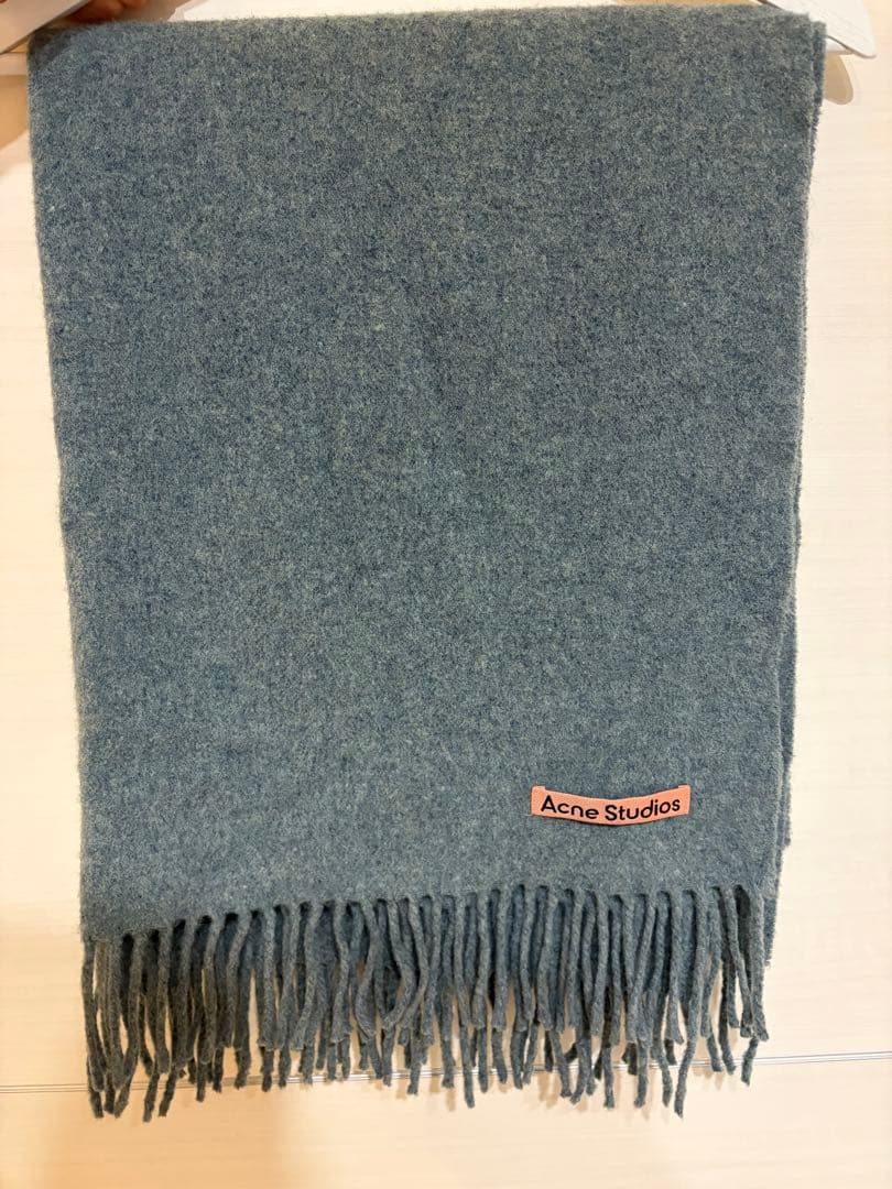 Acne Studios フリンジ付きマフラー グリーン