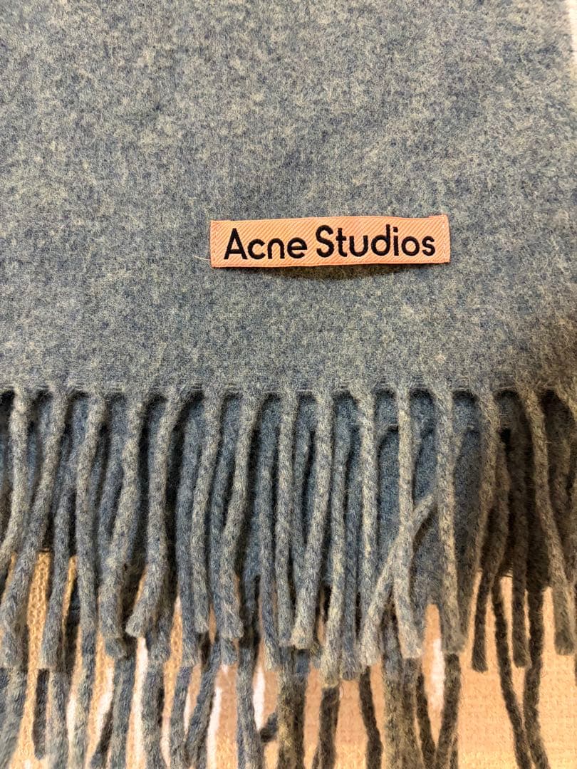 Acne Studios フリンジ付きマフラー グリーン