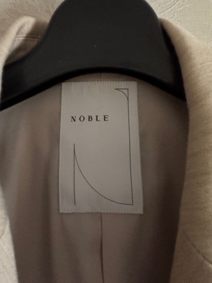 NOBLE ベージュ ダブルブレスト テーラードジャケット　38size