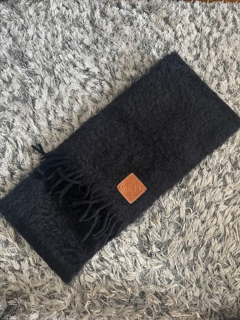 【美品】LOEWE アフラー　黒