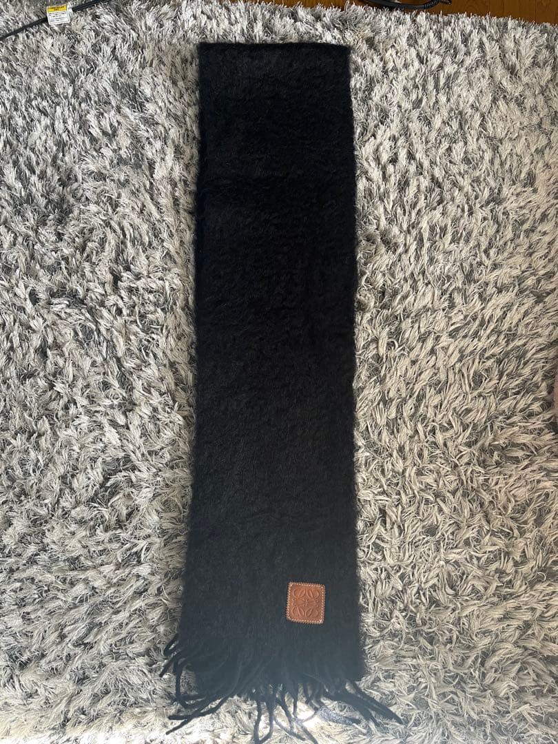 【美品】LOEWE アフラー　黒