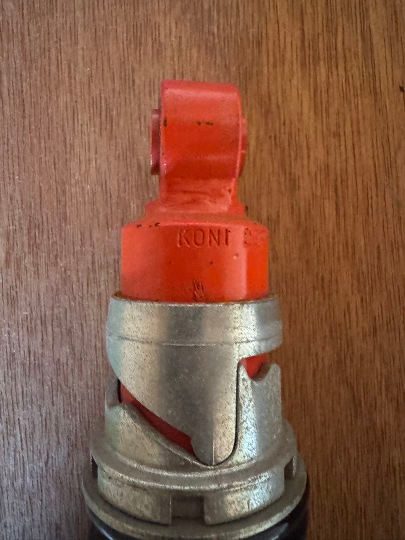 KONI ガス式ショックアブソーバー激レア 動作には問題ないと思います。