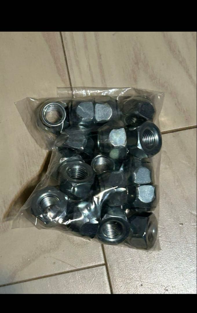 シエンタ　10系　純正ホイール➕ホイールキャップセット　4本セット　ナット付