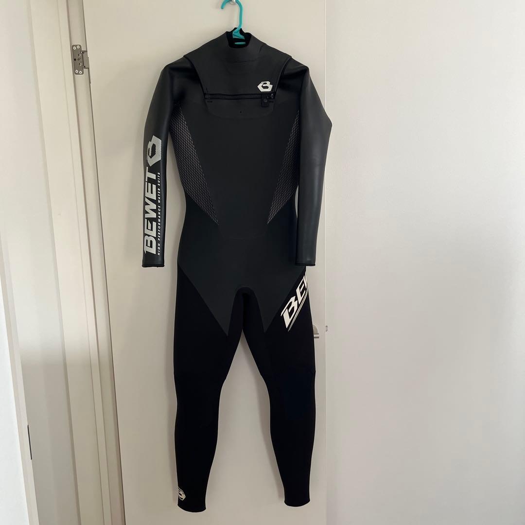 Bewet　５mm×３mmセミドライウェットスーツ