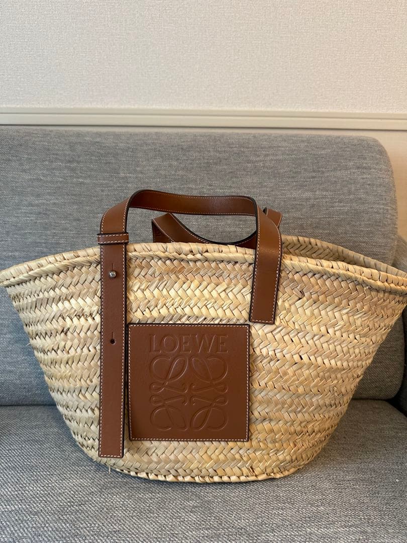 美品　ロエベ　カゴバック　mサイズ