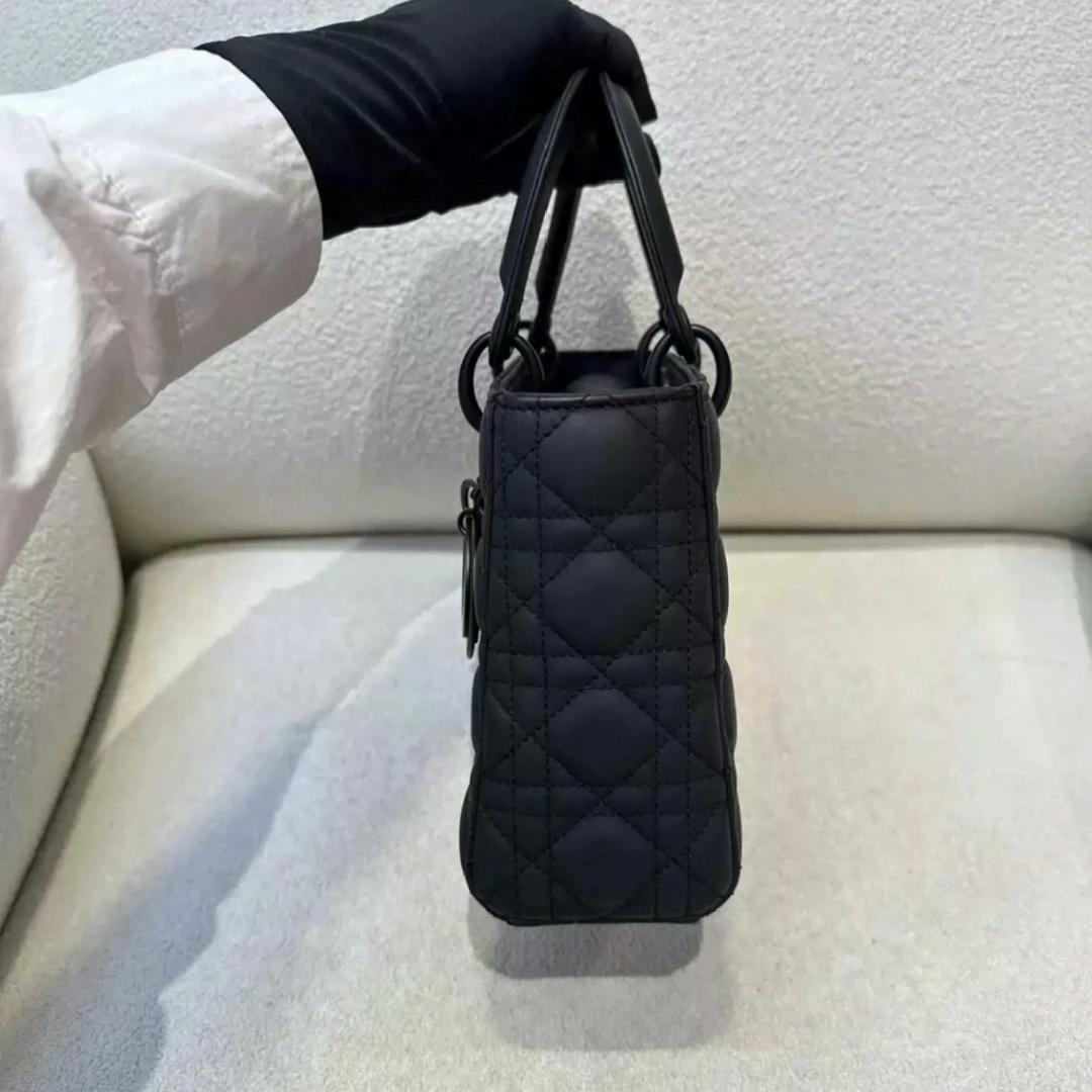 極美品！ブラック　2wayハンドバッグ　レザー　キルティング