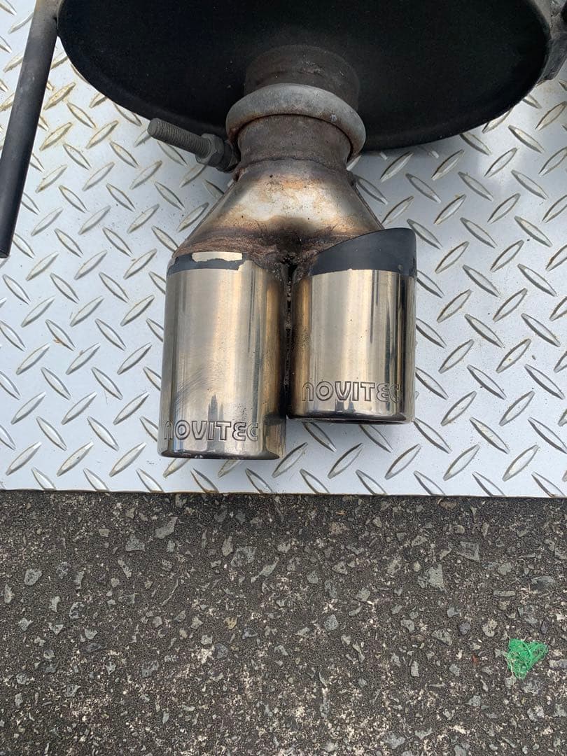 100パー！お買い得品！アルファロメオ159のNOVITEC 4本出し