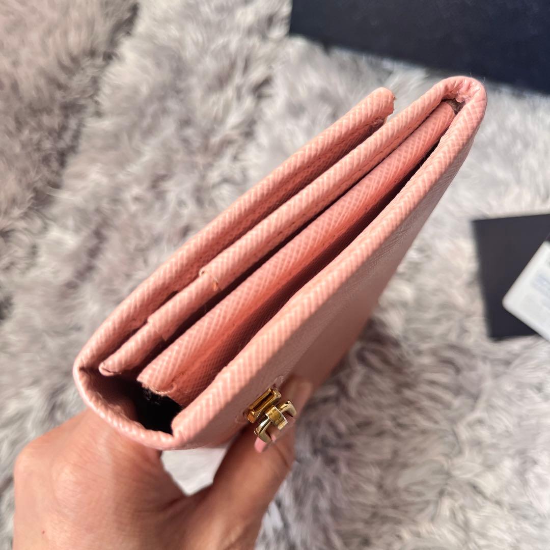 極美品✨PRADA サフィアーノ　メタルバー　ベビーピンク　長財布　レディース