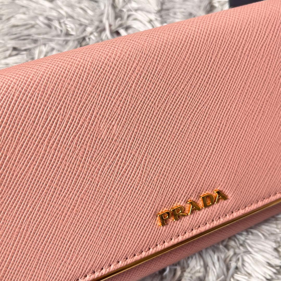 極美品✨PRADA サフィアーノ　メタルバー　ベビーピンク　長財布　レディース
