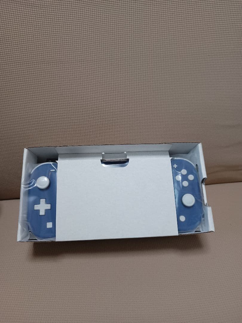 スイッチライト　新品未使用