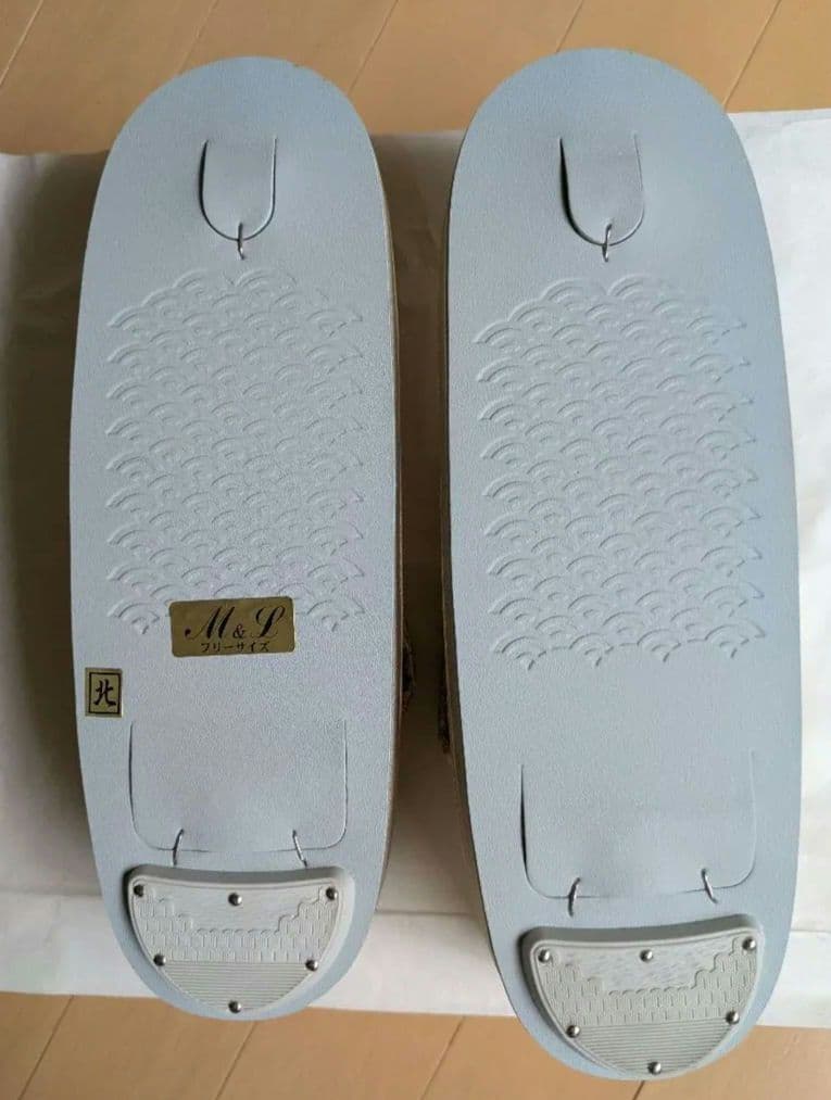 ★★いまさん★★　新品未開封　西陣織　正絹帯地　和装用バッグと草履セット