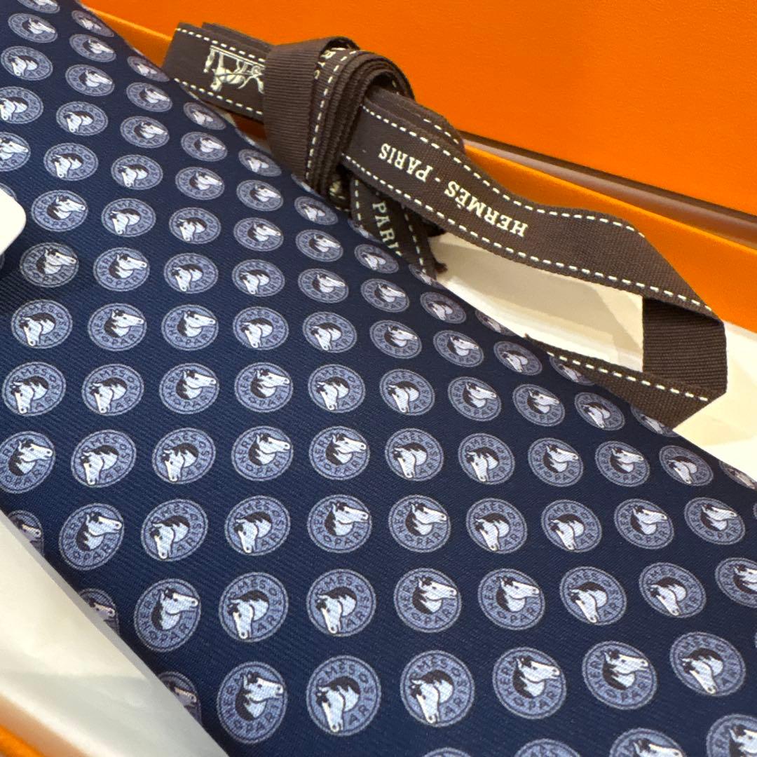 新品未使用　HERMES ネイビー 馬モチーフ ネクタイ