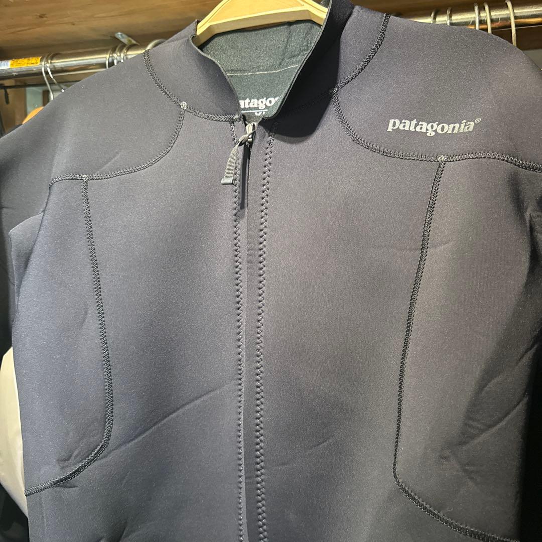 【超美品】patagonia XL 黒 タッパー