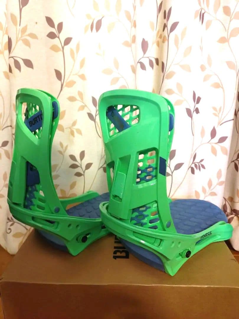 スノーボードバインディング　GENESIS