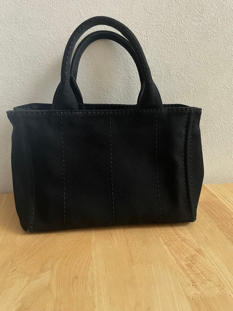 PRADA 黒 ショルダーバッグ カナパ S
