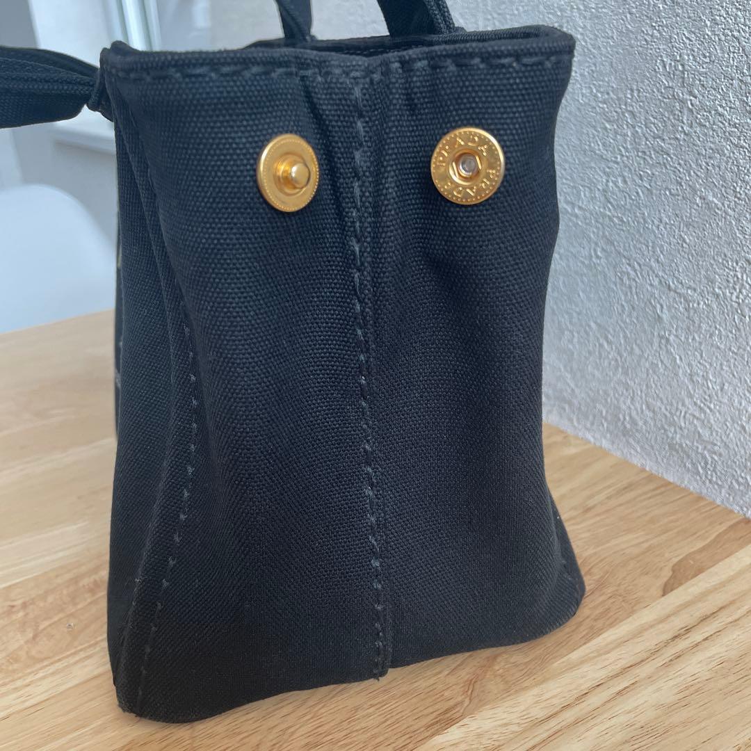 PRADA 黒 ショルダーバッグ カナパ S