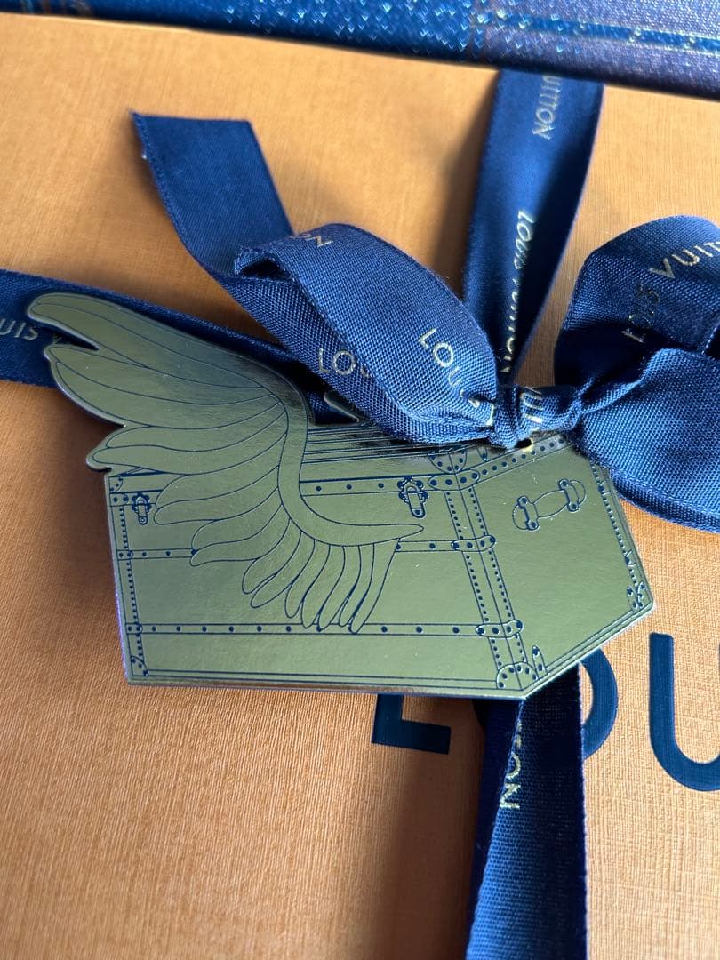 【新品】ホリデーLOUIS VUITTON マフラー・レイキャビック！ベージュ