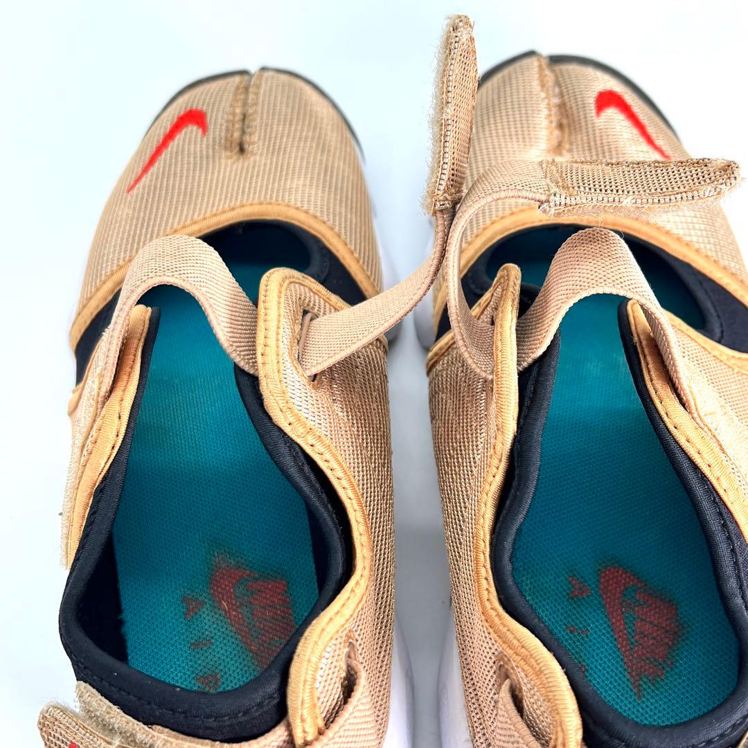 【美品】ナイキ エアリフト 足袋 スニーカー サンダル ゴールド 金 タビ 24