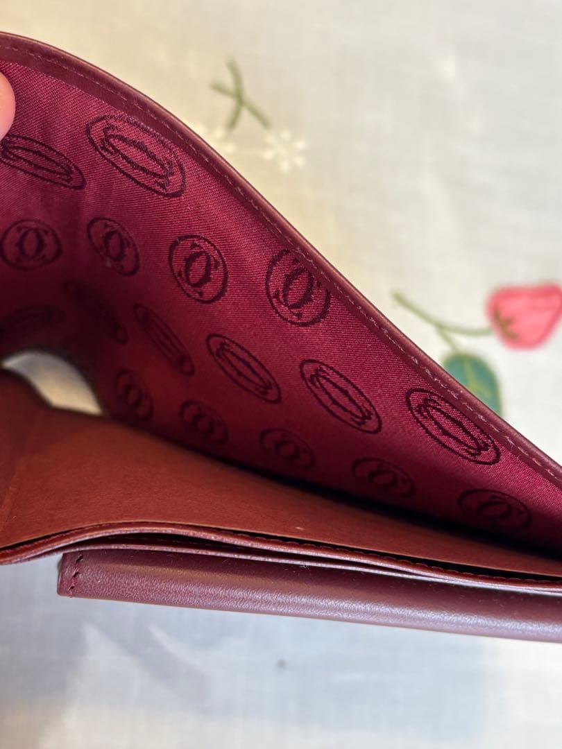 【超美品】Cartier バーガンディ 二つ折り財布
