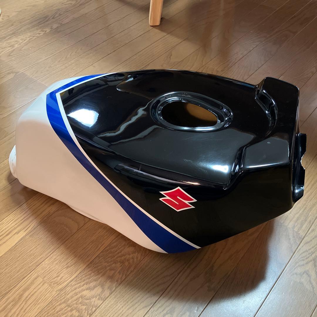 スズキ バイクタンク 黒/白/青