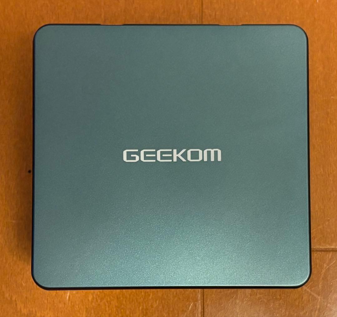 GEEKOMのミニPC「Mini IT13」i9-13900H 32GB 2TB